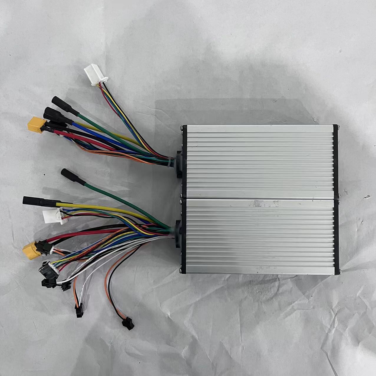 ชุดควบคุมความเร็วมอเตอร์สกู๊ตเ - 72V 45A Dual Controller บทวิจารณ์และราคา